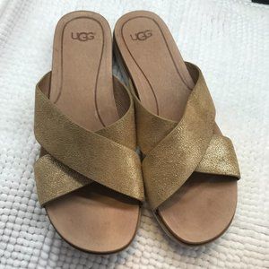 UGG KARI Metallic GOLD LEATHER Sandals